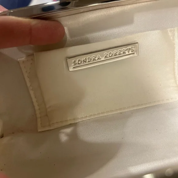 Sondra Roberts Clutch - Picture 3 of 3